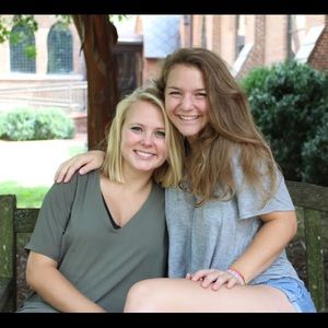 Meet your Posher, Amelia